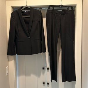 Antonio Melani Black (textured) suit. Sz 6. Worn 3-4 times.